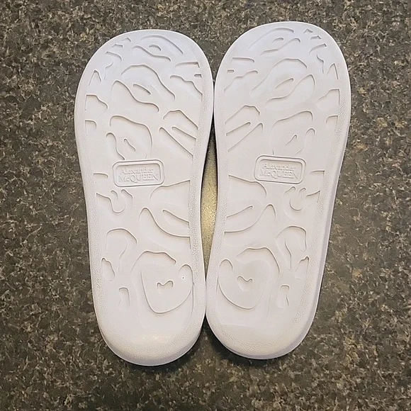 ALEXANDER McQUEEN SIZE ER 39 US 7.5 WHITE&BLACKAUTHENTIC